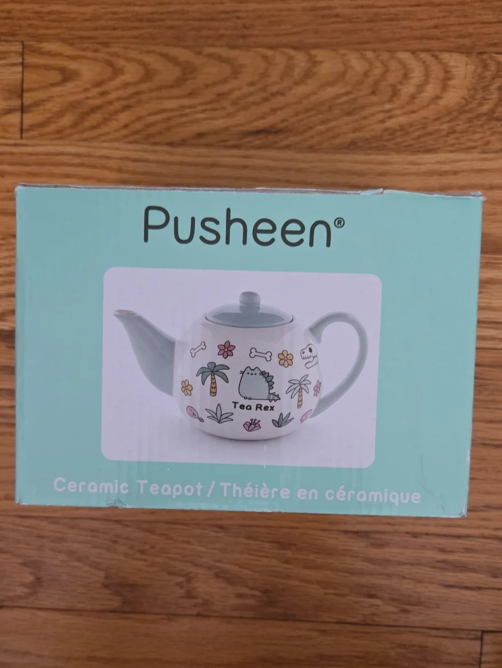 NWT-- Pusheen Ceramic Teapot
